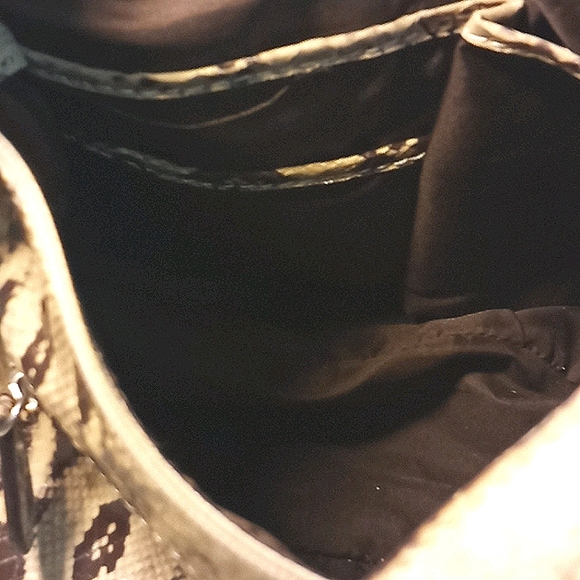 Snakeskin pattern shoulderbag - Picture 9 of 9